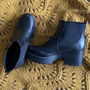 platform chelsea boot
